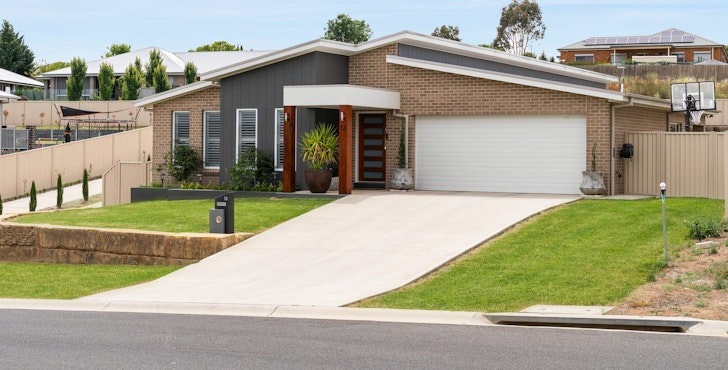 13 Gell Place, Bathurst, NSW, 2795 - Image 1