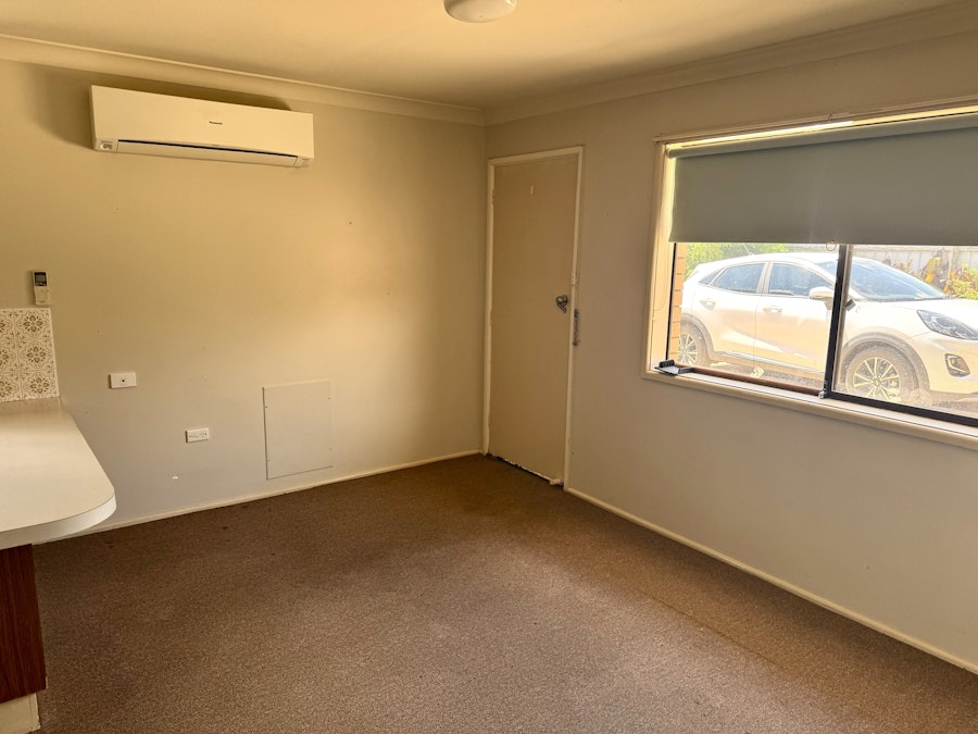 13C Coolabah Crescent, Cowra, NSW, 2794 - Image 2