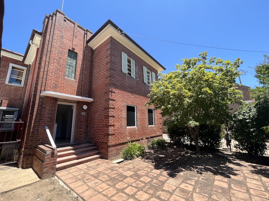 1/110 Keppel Street, Bathurst, NSW, 2795 - Image 1