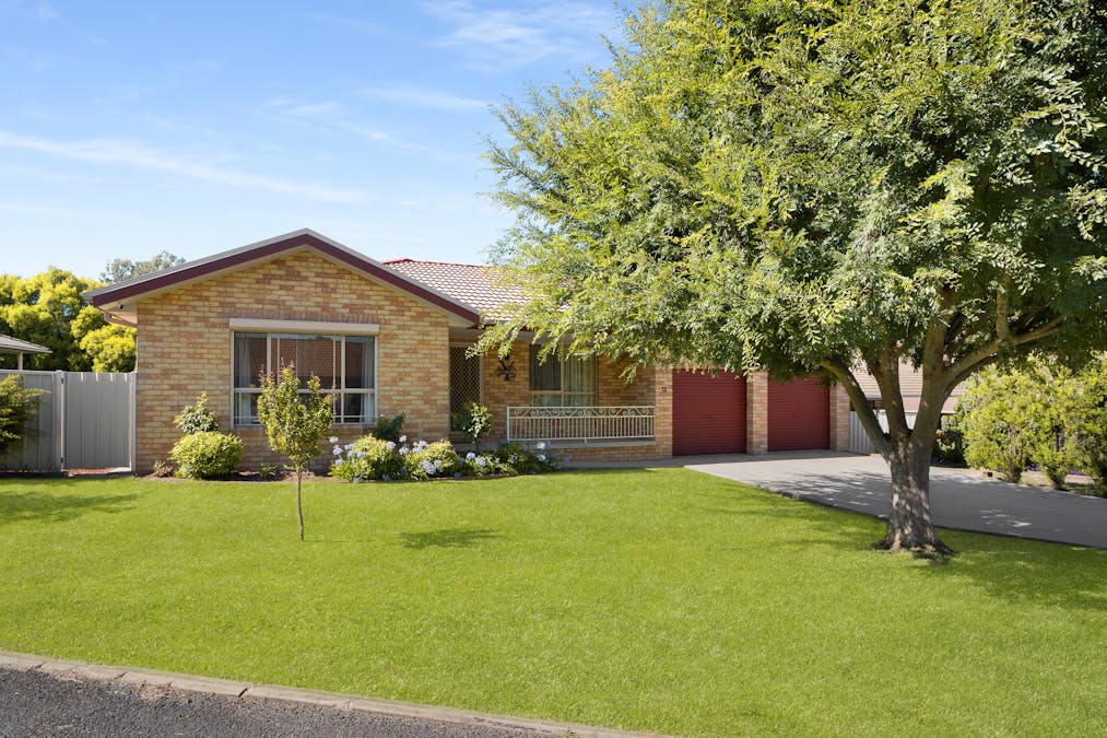 13 Echuca Place, Cowra, NSW, 2794 - Image 2