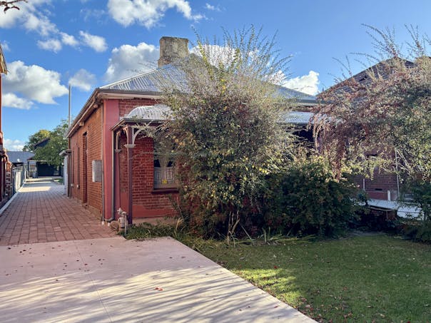 212a Russell Street, Bathurst, NSW, 2795 - Image 1