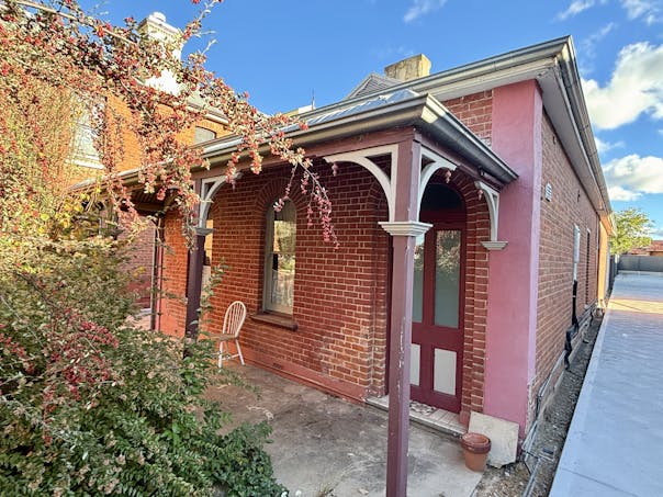 212a Russell Street, Bathurst, NSW, 2795 - Image 1