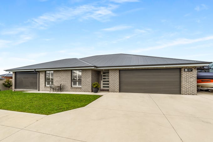 20 Darvall Drive, Kelso, NSW, 2795 - Image 1