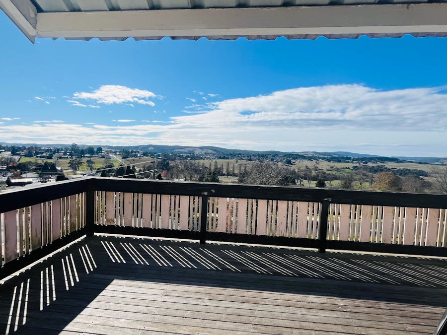 14 Jenolan Street, Oberon, NSW, 2787 - Image 11