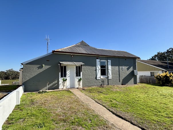 10 Neila Lane, Cowra, NSW, 2794 - Image 1