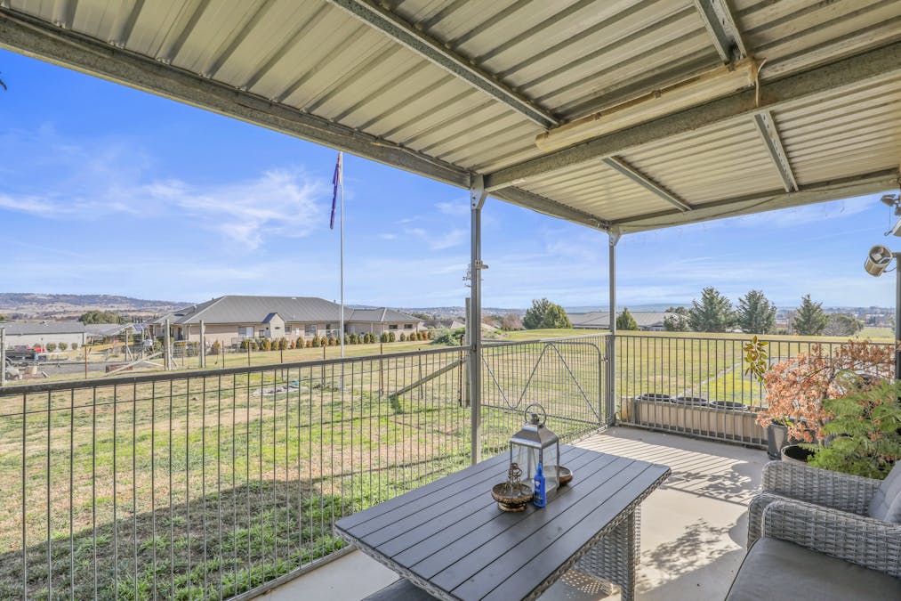13 Ridgeview Close, White Rock, NSW, 2795 - Image 2