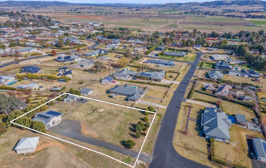 13 Ridgeview Close, White Rock, NSW, 2795 - Image 1