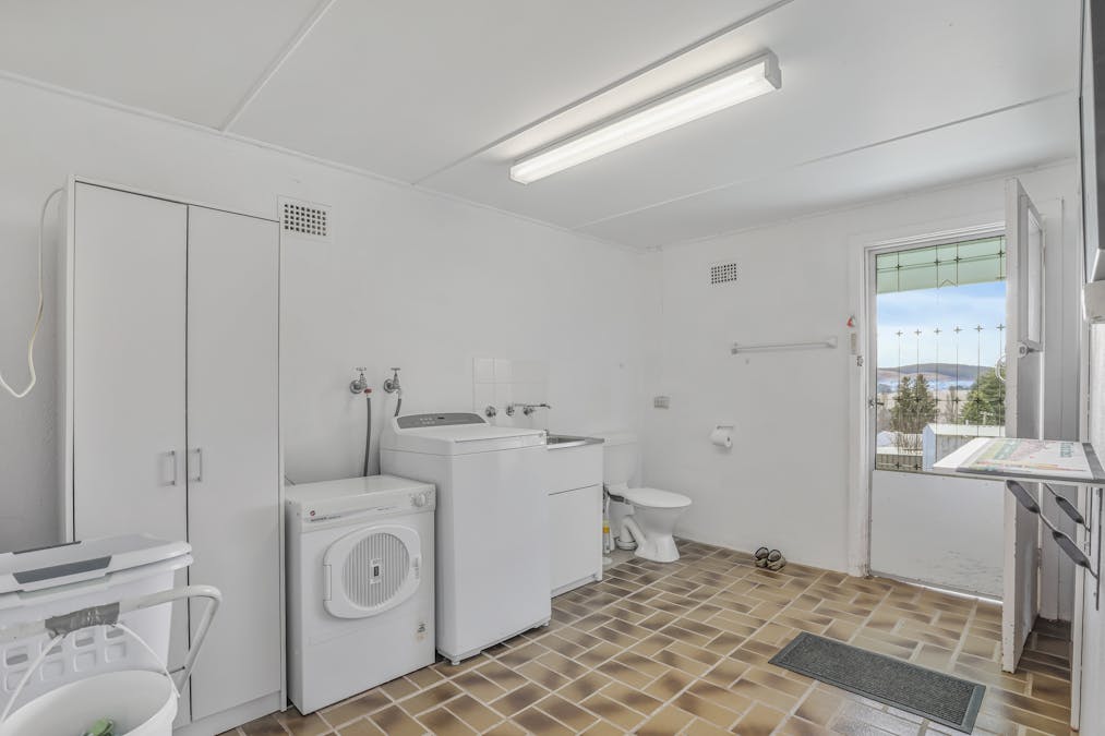 37 Jenolan Street, Oberon, NSW, 2787 - Image 12
