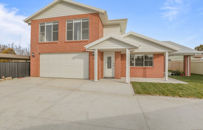 10a Northcott Dr, West Bathurst, NSW, 2795 - Image 1