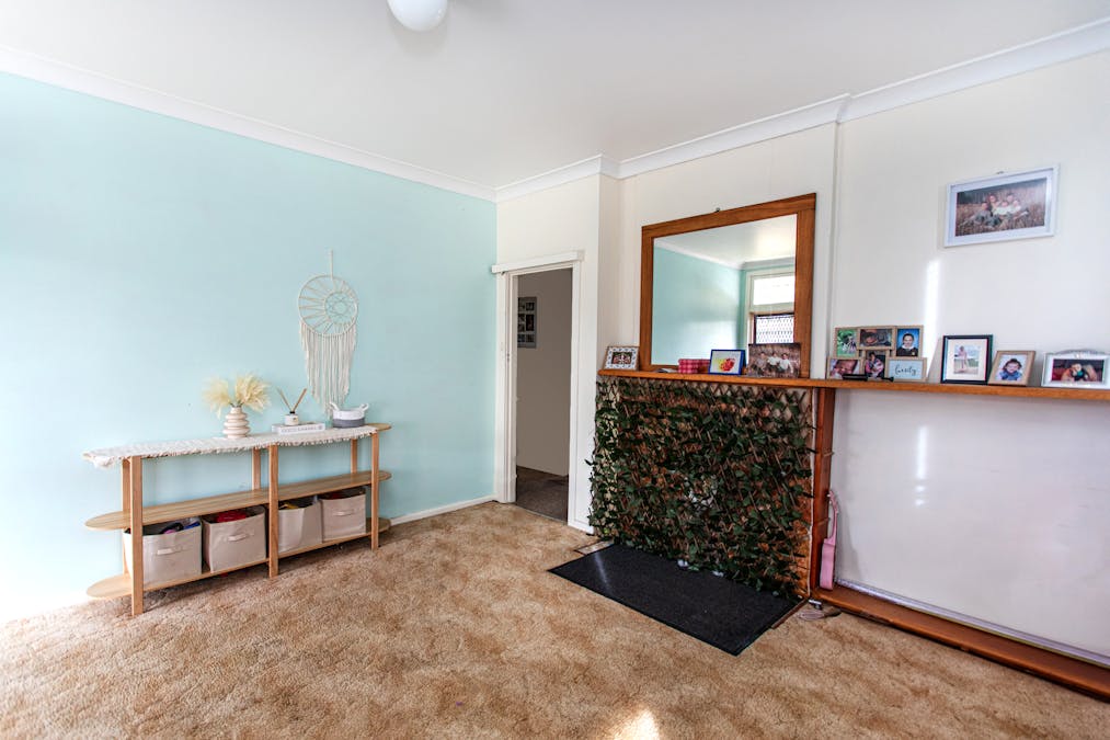 29 Dungaleer Street, Cowra, NSW, 2794 - Image 4