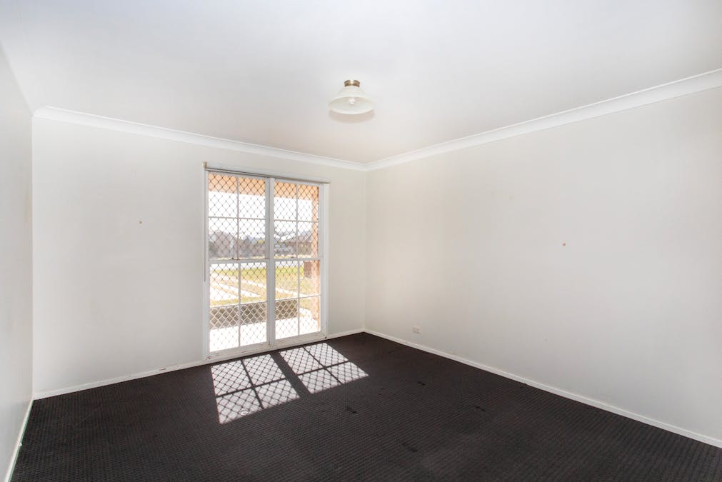 100 Lyall Street, Cowra, NSW, 2794 - Image 7