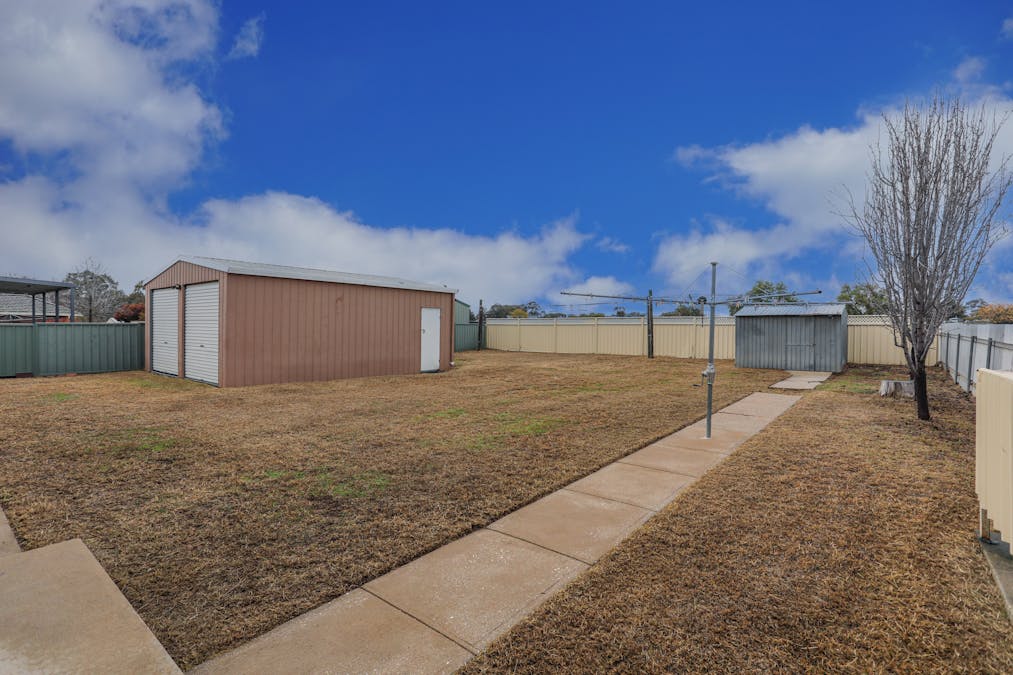 100 Lyall Street, Cowra, NSW, 2794 - Image 11