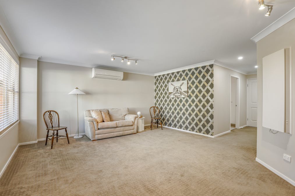 6 Appian Way, Cowra, NSW, 2794 - Image 13