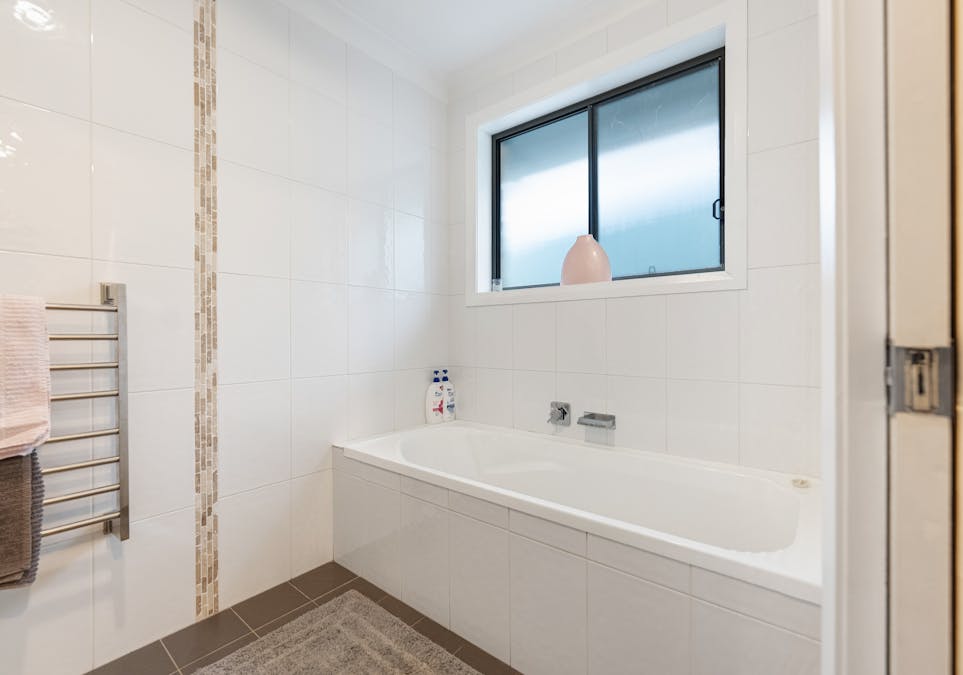 3 Blaxland Drive, Llanarth, NSW, 2795 - Image 19