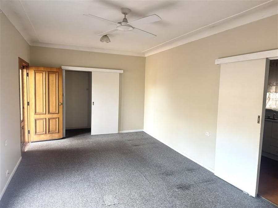 16 Myall Street, Cowra, NSW, 2794 - Image 2