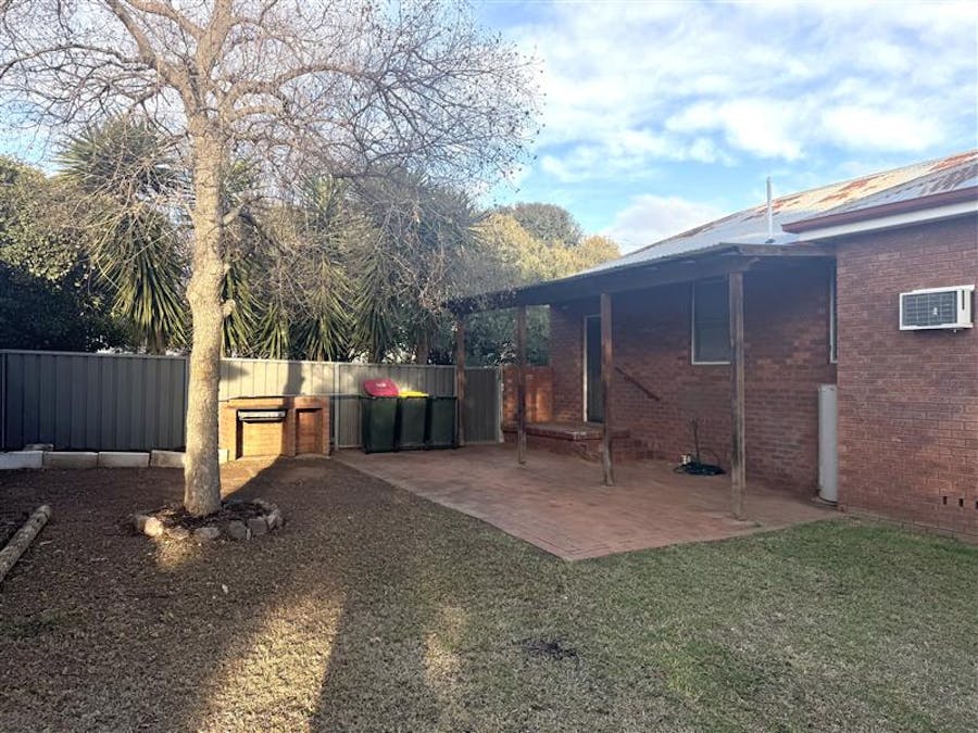 16 Myall Street, Cowra, NSW, 2794 - Image 11