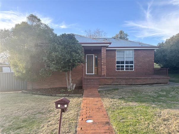16 Myall Street, Cowra, NSW, 2794 - Image 1