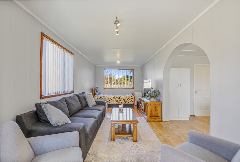 22 Scotia Avenue, Oberon, NSW, 2787 - Image 4