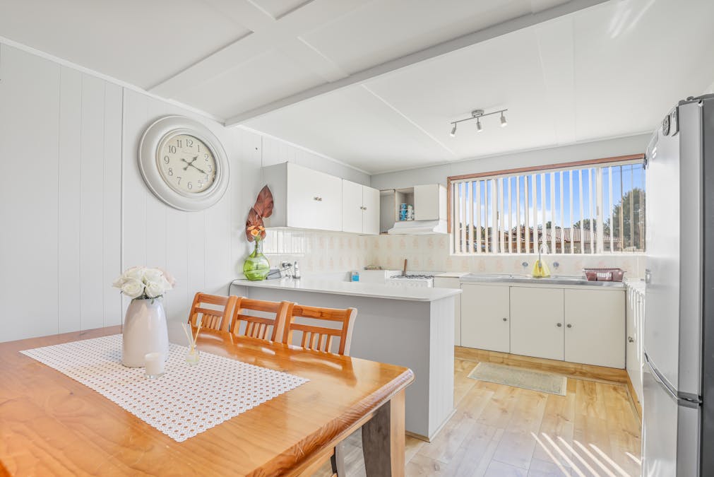 22 Scotia Avenue, Oberon, NSW, 2787 - Image 7