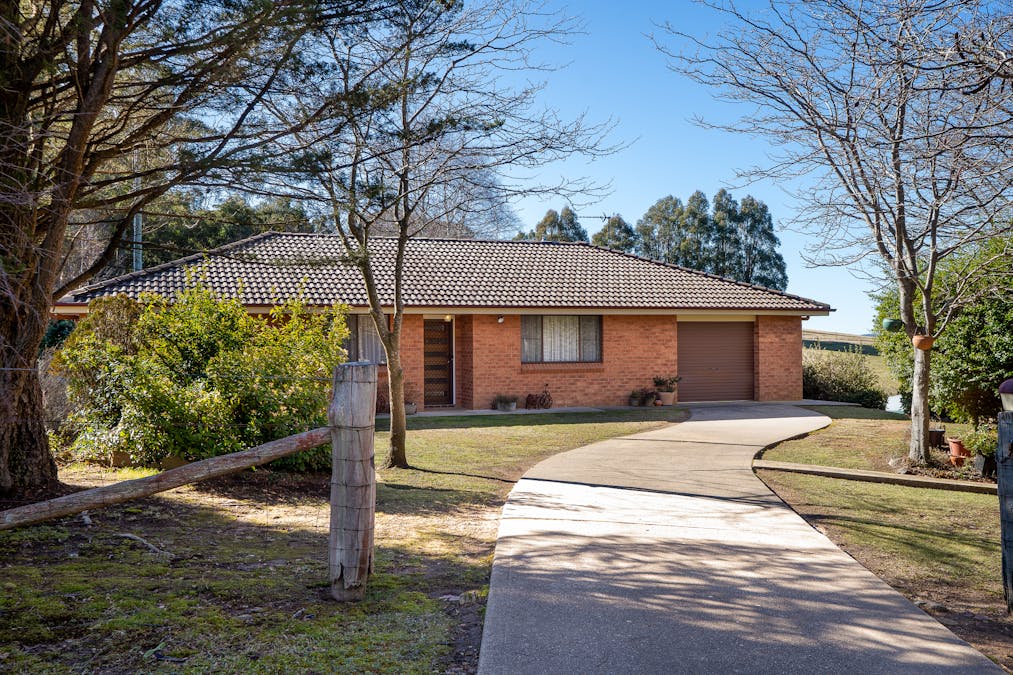 10 Fawcett Road, Oberon, NSW, 2787 - Image 2