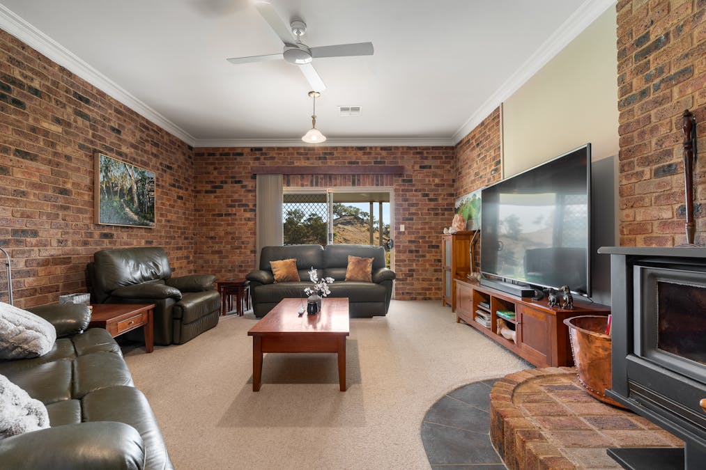 1507 Pine Mount Road, Woodstock, NSW, 2793 - Image 11
