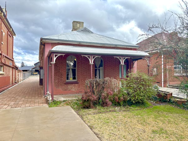 212a Russell Street, Bathurst, NSW, 2795 - Image 1