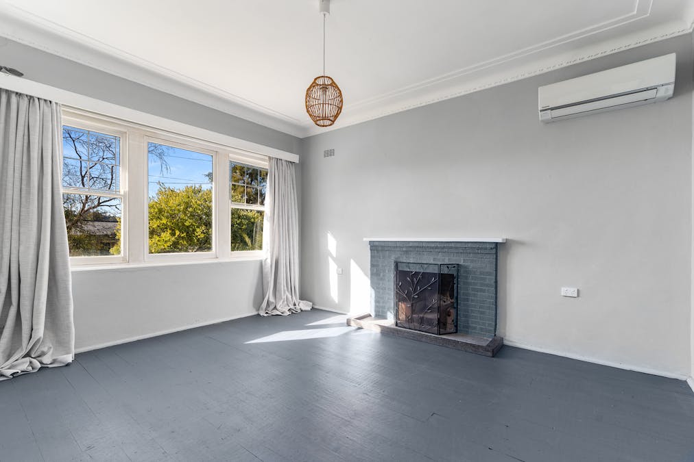 5 Dungaleer Street, Cowra, NSW, 2794 - Image 2
