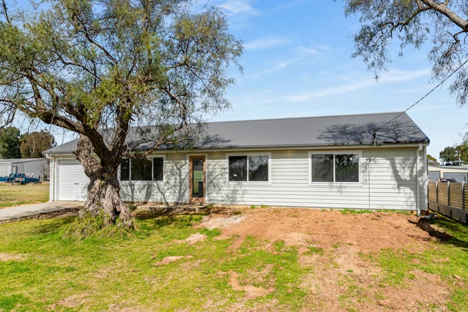 37 Belmore Street, Woodstock, NSW, 2793 - Image 1