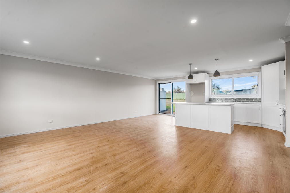 37 Belmore Street, Woodstock, NSW, 2793 - Image 4