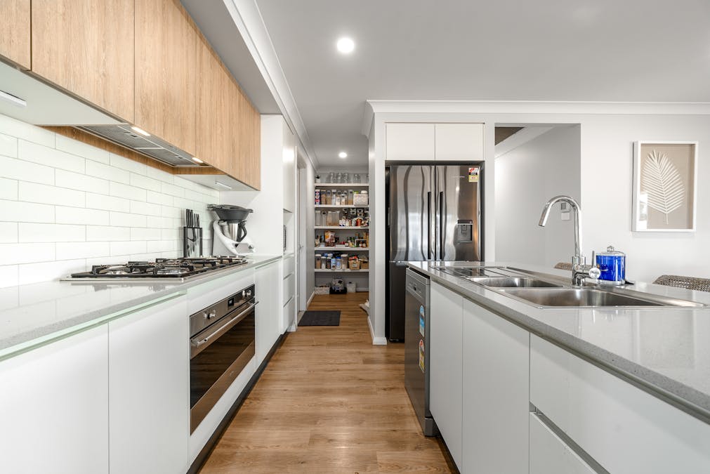 2 Streatfield Close, Blayney, NSW, 2799 - Image 2