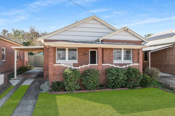 18 Bartlett Avenue, Cowra, NSW, 2794 - Image 1