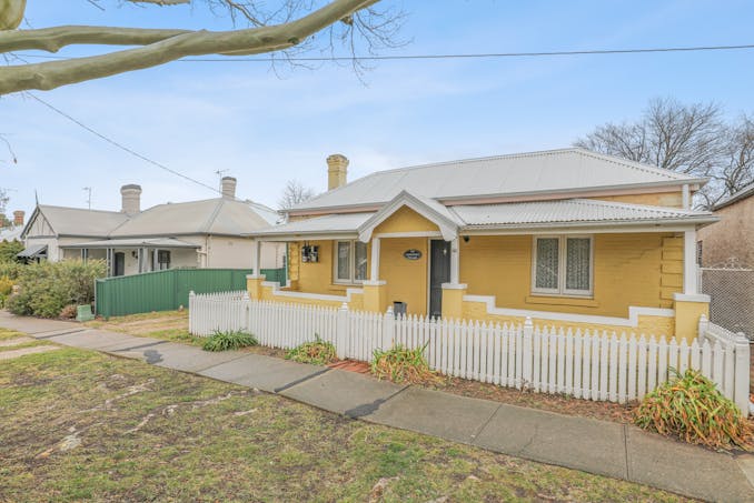 142 Seymour Street, Bathurst, NSW, 2795 - Image 1
