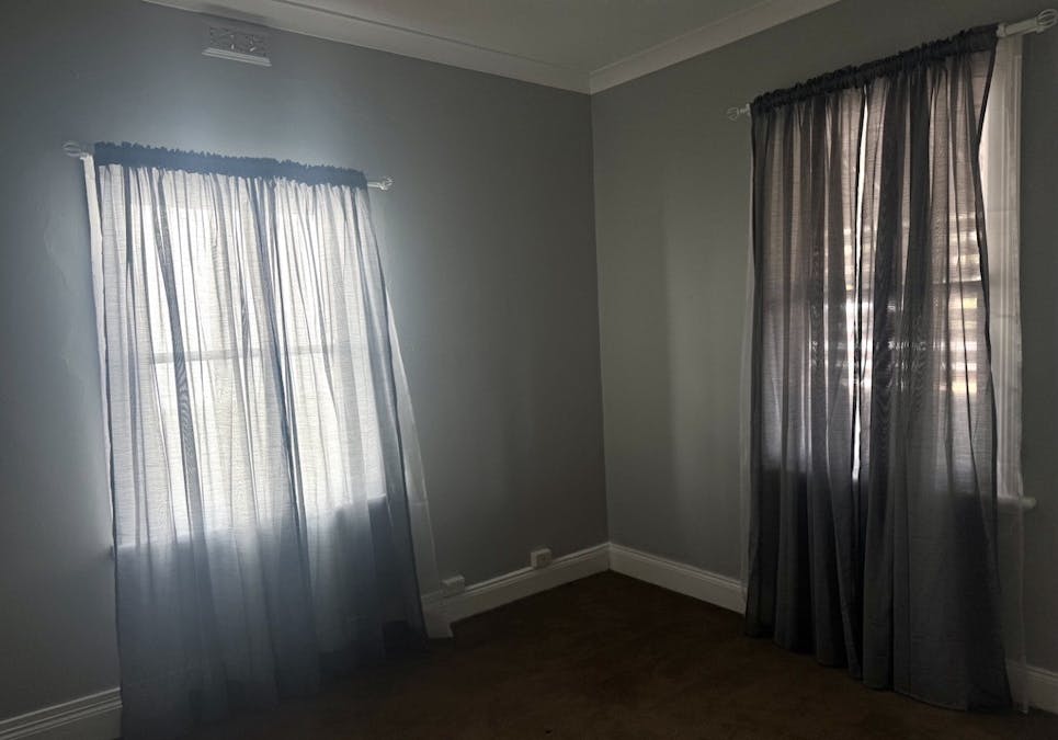 8 Brougham Street, Cowra, NSW, 2794 - Image 11