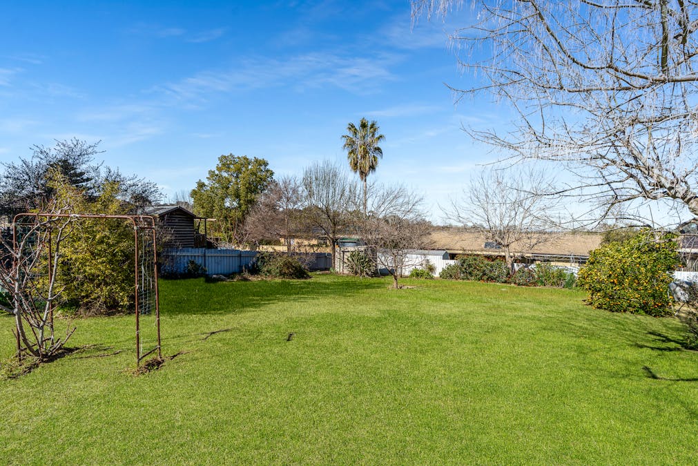 1 Flint Street, Cowra, NSW, 2794 - Image 17