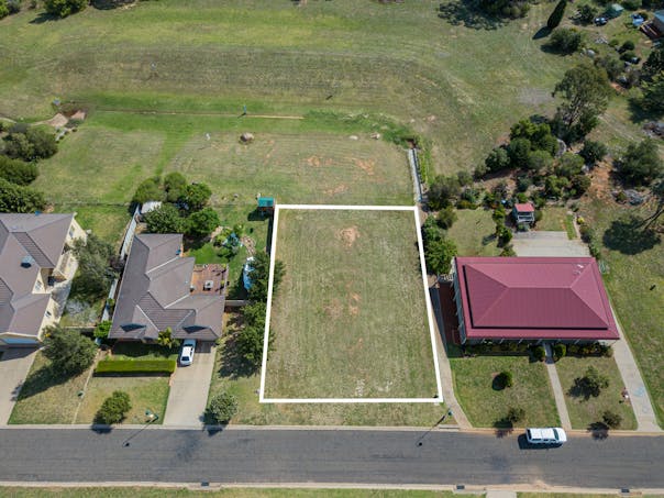 4 Paris Place, Cowra, NSW, 2794 - Image 1