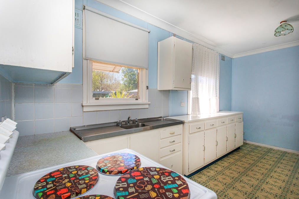 44 Logan Street, Cowra, NSW, 2794 - Image 2