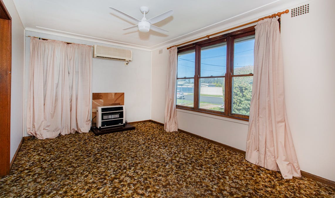 44 Logan Street, Cowra, NSW, 2794 - Image 4