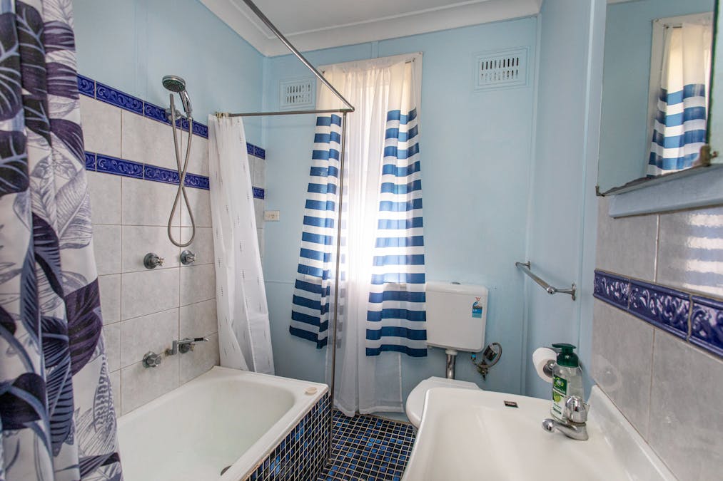 44 Logan Street, Cowra, NSW, 2794 - Image 6