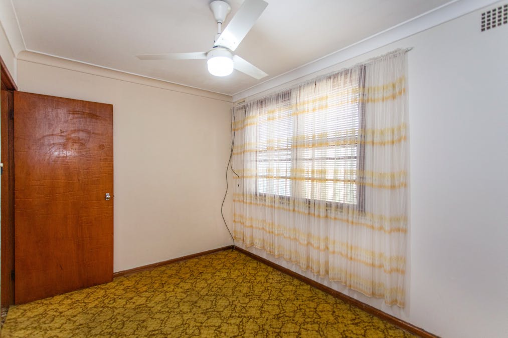 44 Logan Street, Cowra, NSW, 2794 - Image 8