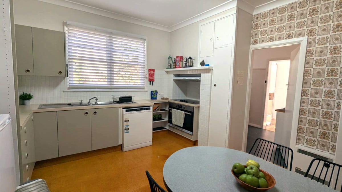 14 Jenolan Street, Oberon, NSW, 2787 - Image 5