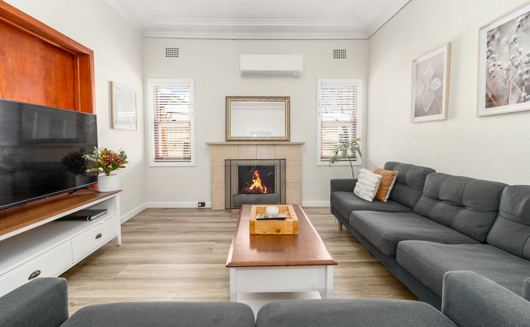 96 Darling Street, Cowra, NSW, 2794 - Image 2