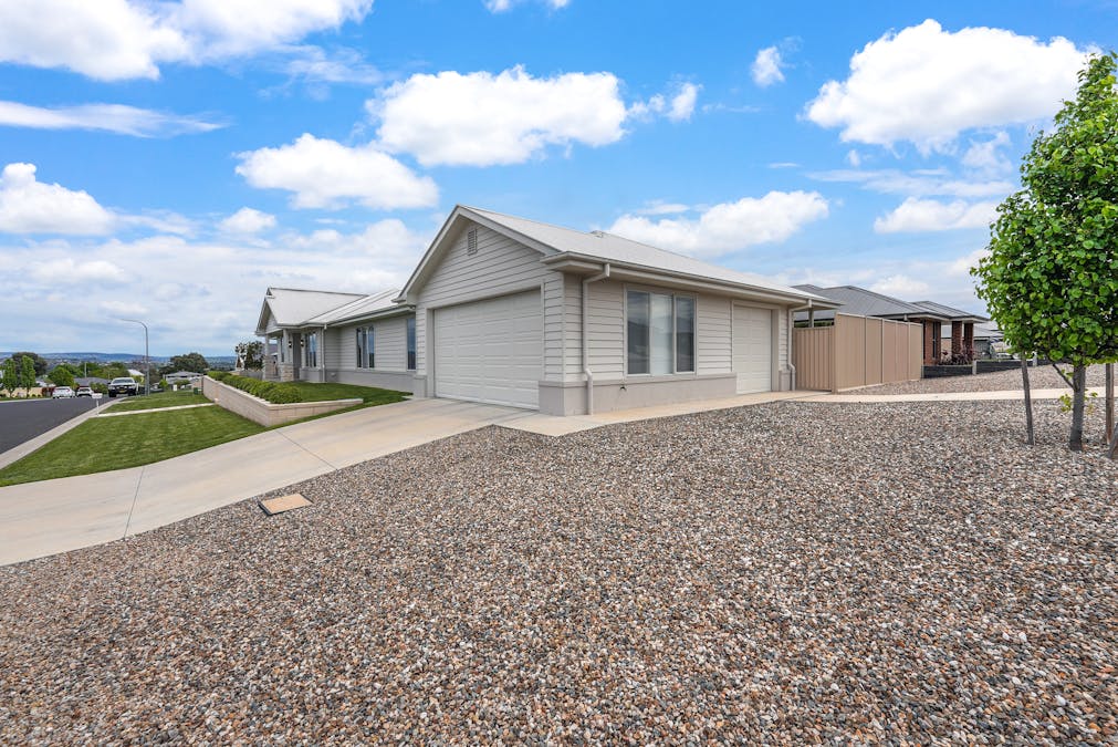 17 Ignatius Place, Kelso, NSW, 2795 - Image 2
