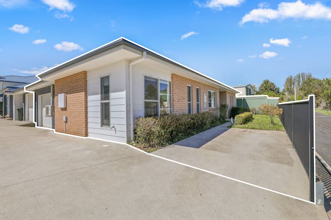 8/96 Queen Street, Oberon, NSW, 2787 - Image 1