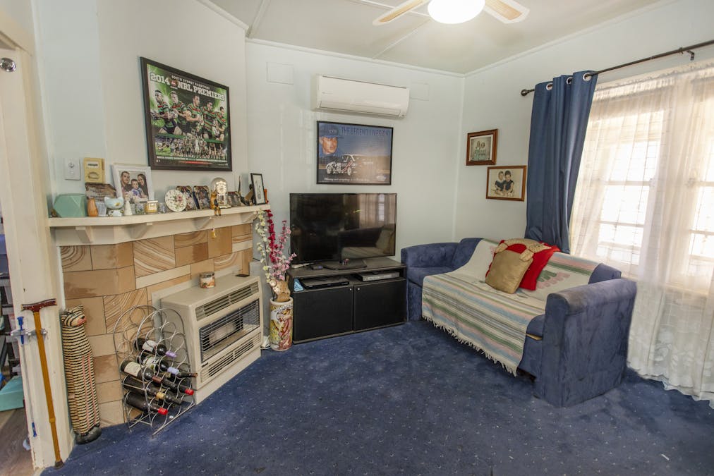9 Lee Street, Cowra, NSW, 2794 - Image 5