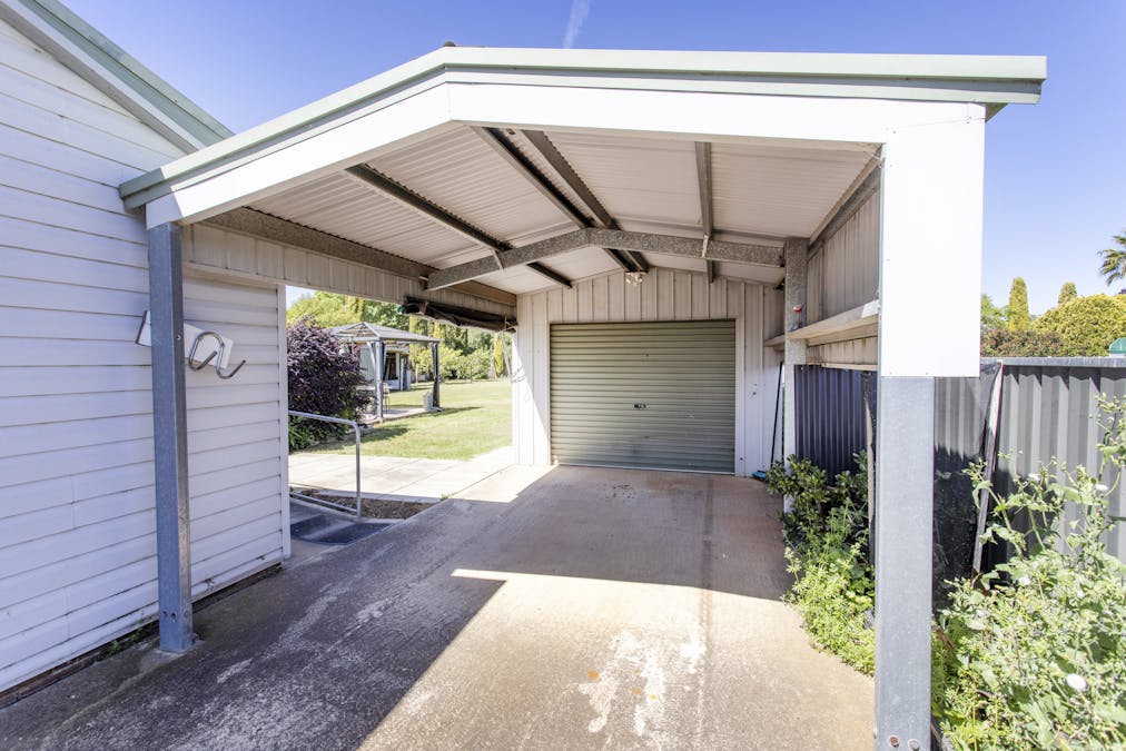 9 Lee Street, Cowra, NSW, 2794 - Image 9