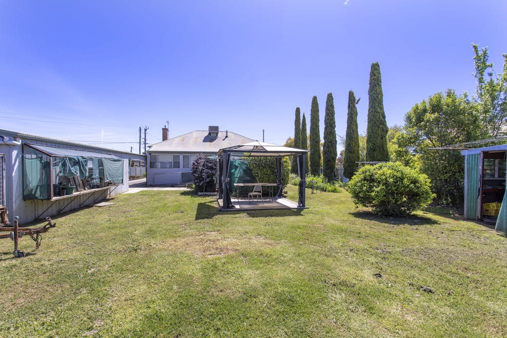 9 Lee Street, Cowra, NSW, 2794 - Image 12