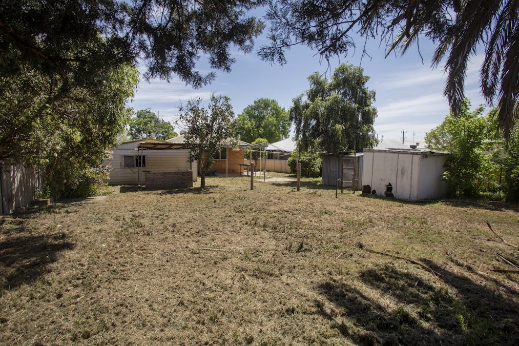15 Hood Street, Cowra, NSW, 2794 - Image 13