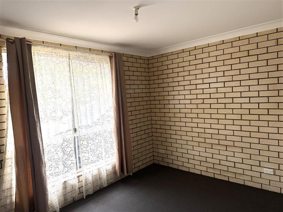 2/15 Wahroonga Street, Cowra, NSW, 2794 - Image 5