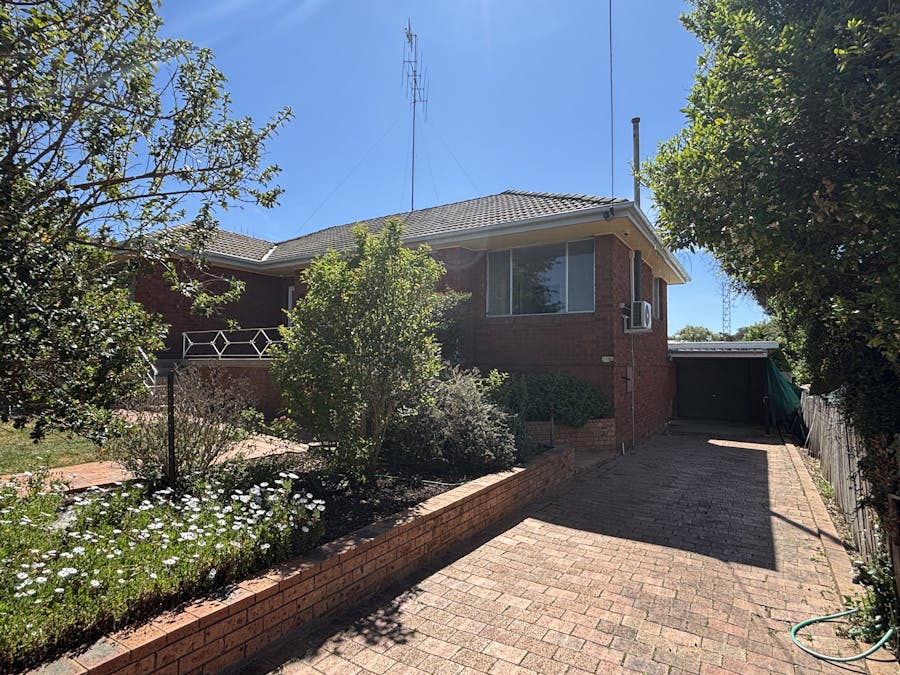 11 Commonwealth Street, Bathurst, NSW, 2795 - Image 2
