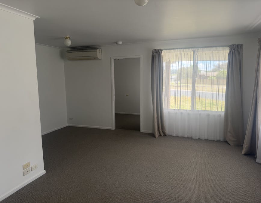 17 Booth Street, Windradyne, NSW, 2795 - Image 2